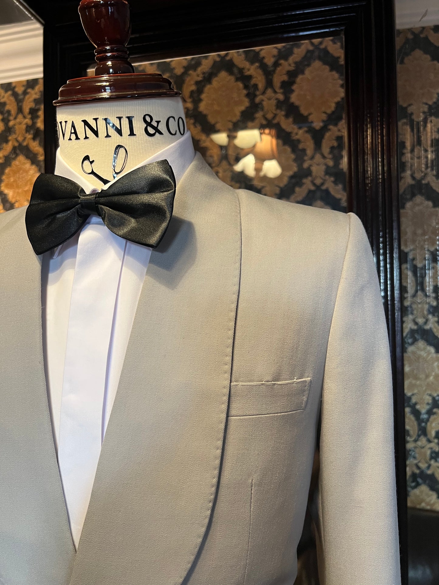Bruce Shawl lappel tuxedo